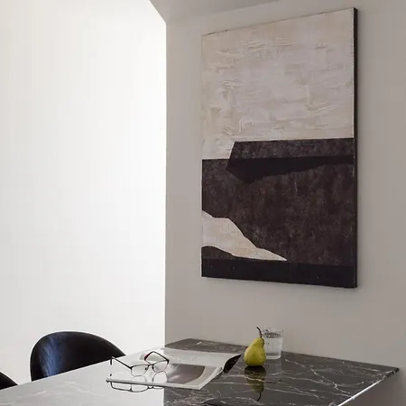 Nest 2br Apartment Lisbon