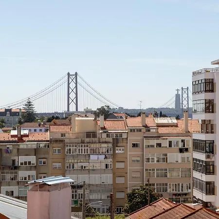 Nest 2br Lisbon