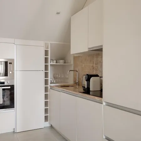 Nest 2br Lisbon